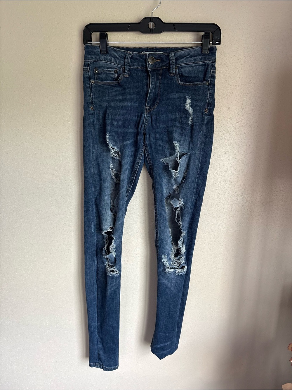 2/$5 Mudd Dark Blue Distressed Skinny Jeans size 1